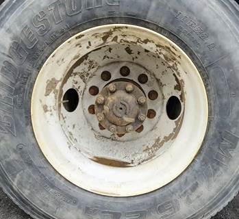 HUB PILOT NA Hub for a 2020 Hino 268