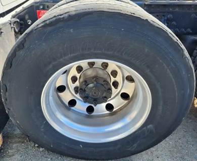 HUB PILOT NA Hub for a 2020 Volvo VNL