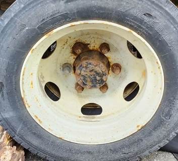 HUB PILOT NA Hub for a 2019 Isuzu NRR