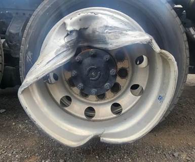 HUB PILOT NA Hub for a 2019 Mack Anthem