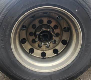 HUB PILOT NA Hub for a 2019 Mack Anthem