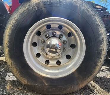 HUB PILOT NA Hub for a 2020 Peterbilt 567