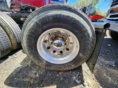 HUB PILOT NA Hub for a 2020 Peterbilt 567