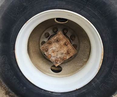 HUB PILOT NA Hub for a 2015 Hino 338