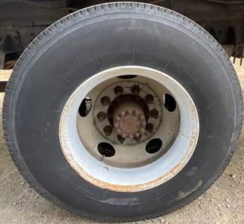 HUB PILOT NA Hub for a 2005 GMC C6500