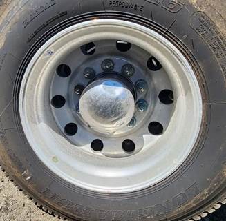 HUB PILOT NA Hub for a 2022 Kenworth T680