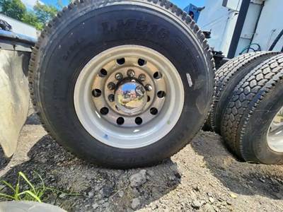 HUB PILOT NA Hub for a 2022 Kenworth T680