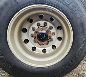 HUB PILOT NA Hub for a 2019 Kenworth T680