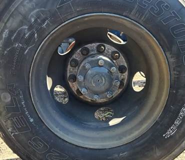 HUB PILOT NA Hub for a 2023 Kenworth T680