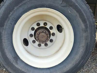 HUB PILOT NA Hub for a 2012 Hino 268