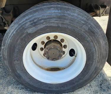 HUB PILOT NA Hub for a 2006 International 4400