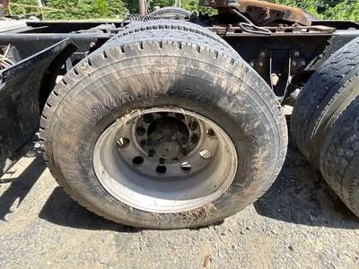 HUB PILOT NA Hub for a 2004 International 8600