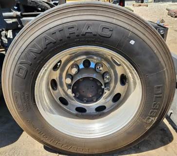 HUB PILOT NA Hub for a 2005 Peterbilt 379