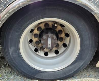 HUB PILOT NA Hub for a 2009 International 4300 LP