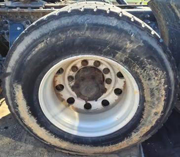 HUB PILOT NA Hub for a 2012 Freightliner Cascadia 125