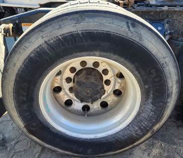 HUB PILOT NA Hub for a 2012 Freightliner Cascadia 125