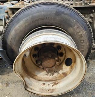 HUB PILOT NA Hub for a 2007 International 8600