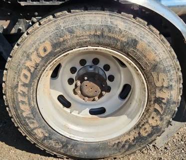 HUB PILOT NA Hub for a 2006 Kenworth W900