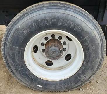 HUB PILOT NA Hub for a 2012 Freightliner M2 106