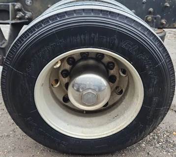 HUB PILOT NA Hub for a 2012 International DuraStar 4300