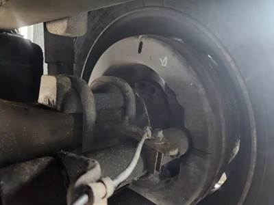 HUB PILOT NA Hub for a 2020 Freightliner M2 106