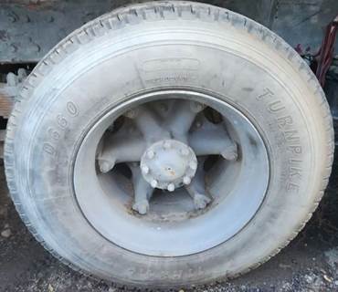 HUB PILOT NA Hub for a 1988 Ford LTL9000