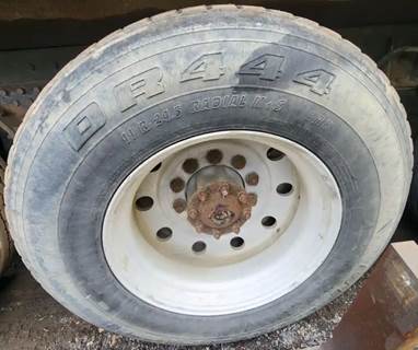 HUB PILOT NA Hub for a 2007 Western Star 4900 SA