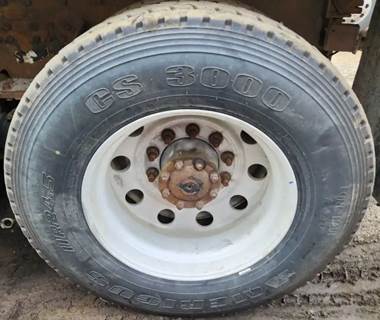 HUB PILOT NA Hub for a 2007 Western Star 4900 SA