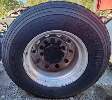 HUB PILOT NA Hub for a 2014 International PROSTAR