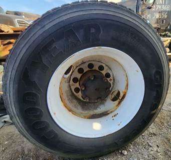 HUB PILOT NA Hub for a 1997 Mack CH612