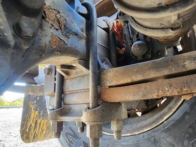 HUB PILOT NA Hub for a 2015 Freightliner Cascadia 125