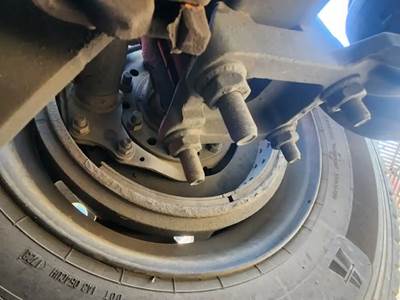 HUB PILOT NA Hub for a 2023 Kenworth T680