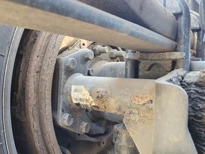 HUB PILOT NA Hub for a 2019 Mack Anthem