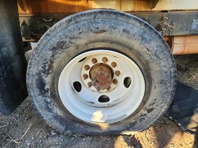 HUB PILOT NA Hub for a 2017 Ford F-650