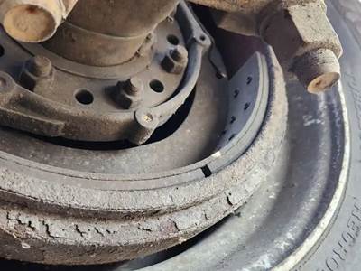 HUB PILOT NA Hub for a 2009 Peterbilt 335