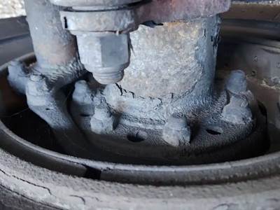 HUB PILOT NA Hub for a 2007 Kenworth T600