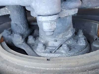 HUB PILOT NA Hub for a 2007 Kenworth T600