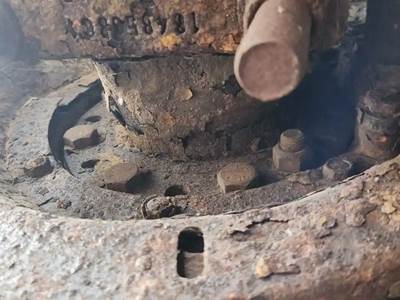 HUB PILOT NA Hub for a 2009 International 7400