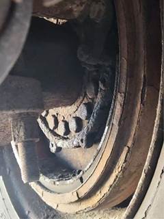 HUB PILOT NA Hub for a 2010 International 7400