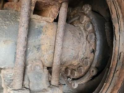 HUB PILOT NA Hub for a 2006 Sterling L7500