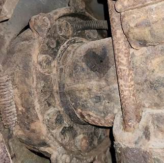 HUB PILOT NA Hub for a 2001 Sterling L7500