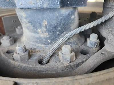 HUB PILOT NA Hub for a 2012 Kenworth T660