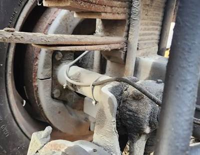 HUB PILOT NA Hub for a 2005 Ford F-650