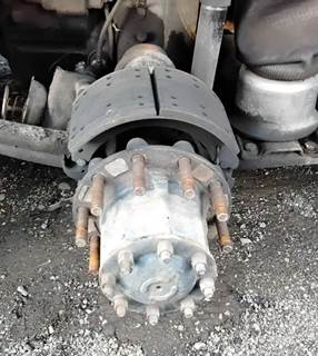HUB PILOT NA Hub for a 2002 Freightliner FLD120SD
