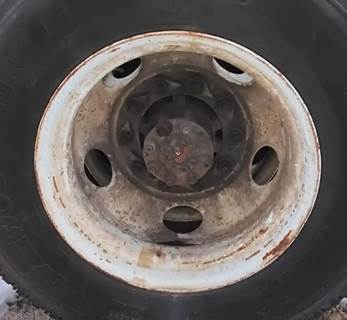 HUB PILOT NA Hub for a 2006 Ford F-750