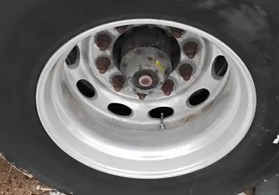 HUB PILOT NA Hub for a 2012 Peterbilt 348