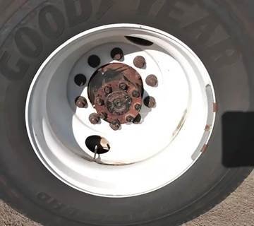 HUB PILOT NA Hub for a 2020 International MV607