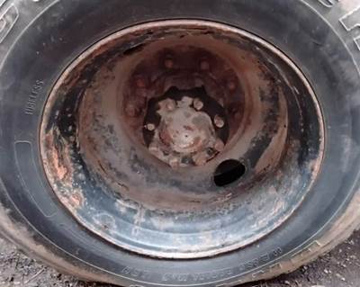 HUB PILOT NA Hub for a 2011 Freightliner M2 106 Heavy Duty