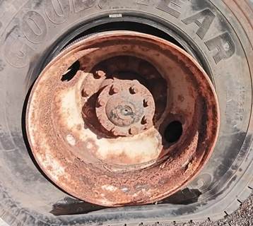 HUB PILOT NA Hub for a 2009 International 7400