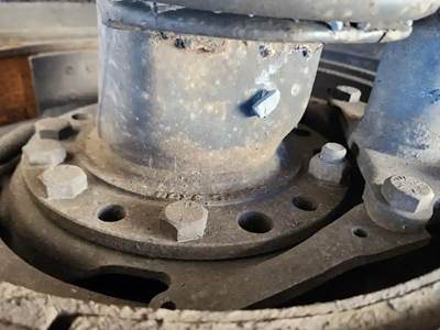 HUB PILOT NA Hub for a 2015 International 9900I